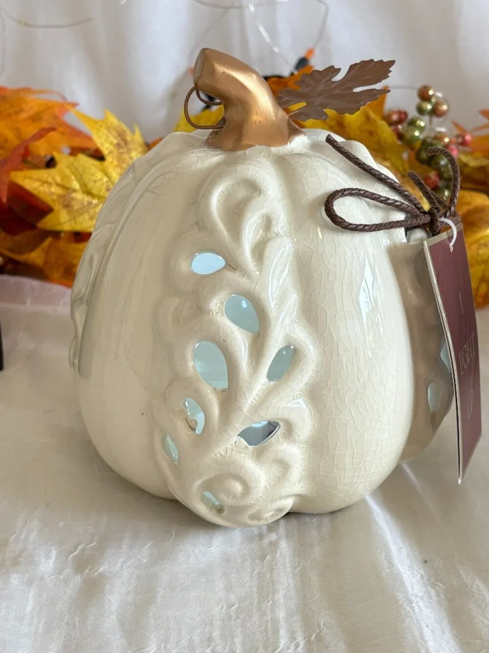 Halloween Fall Cream Crackled Ceramic Pierced Led Light Up Pumpkin Metal Leaf